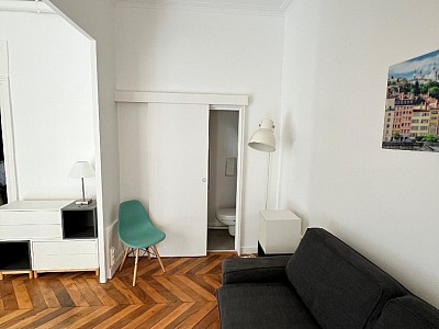 STUDIO A LOUER - LYON 1ER ARRONDISSEMENT Mairie-Martiniere - 19.73 m2 - 695 € charges comprises par mois