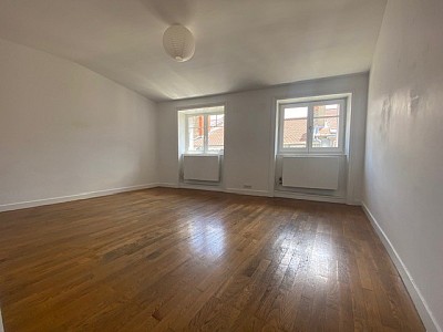 STUDIO A LOUER - LYON 1ER ARRONDISSEMENT Terreaux-Bat-d-Argent - 34.63 m2 - 550 € charges comprises par mois