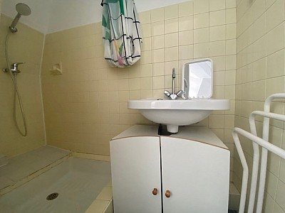 STUDIO A LOUER - LYON 1ER ARRONDISSEMENT Terreaux-Bat-d-Argent - 34.63 m2 - 550 € charges comprises par mois