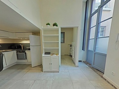 STUDIO A LOUER - LYON 1ER ARRONDISSEMENT Annonciade-Saint-Benoit - 34.2 m2 - 833 € charges comprises par mois