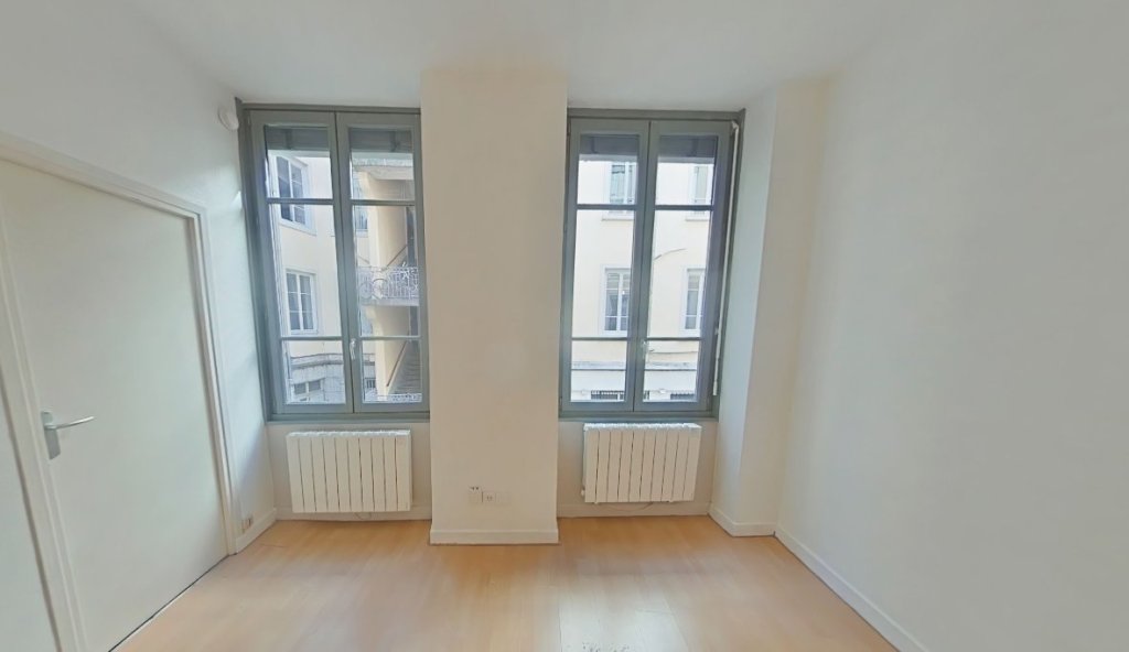 STUDIO A LOUER - LYON 1ER ARRONDISSEMENT Terreaux-Bat-d-Argent - 21.36 m2 - 455 &euro; charges comprises par mois