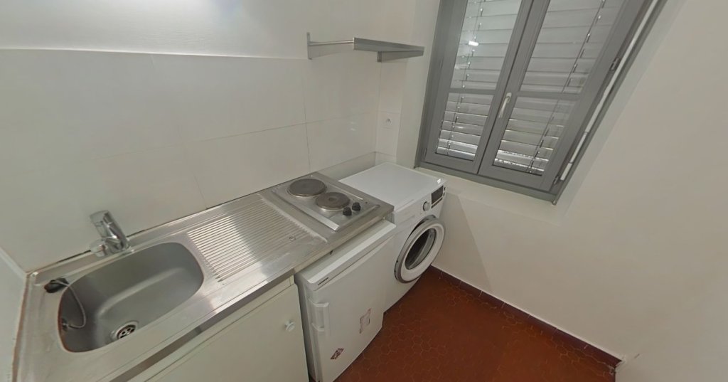 STUDIO A LOUER - LYON 1ER ARRONDISSEMENT Terreaux-Bat-d-Argent - 21.36 m2 - 455 &euro; charges comprises par mois