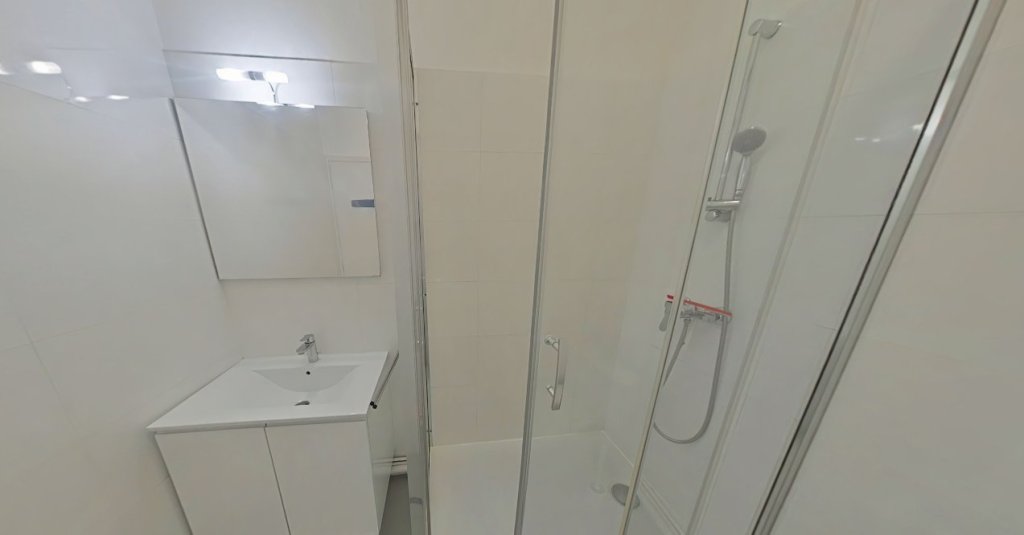STUDIO A LOUER - LYON 1ER ARRONDISSEMENT Terreaux-Bat-d-Argent - 21.36 m2 - 455 &euro; charges comprises par mois
