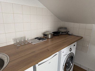 STUDIO A LOUER - LYON 1ER ARRONDISSEMENT Normale-Chartreux - 13.4 m2 - 500 € charges comprises par mois