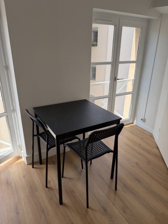 STUDIO A LOUER - LYON 1ER ARRONDISSEMENT Normale-Chartreux - 13.4 m2 - 500 &euro; charges comprises par mois