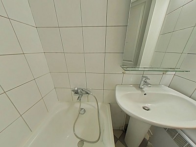 STUDIO A LOUER - LYON 1ER ARRONDISSEMENT Terreaux-Bat-d-Argent - 15.26 m2 - 495 € charges comprises par mois