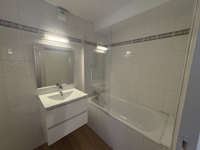 STUDIO A LOUER - LYON 2EME ARRONDISSEMENT Carnot-Charite - 35.11 m2 - 750 &euro; charges comprises par mois