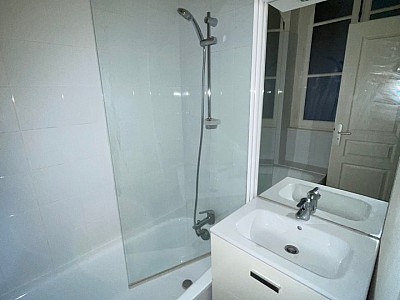 STUDIO A LOUER - LYON 2EME ARRONDISSEMENT Bellecour-a Gourjus - 43.24 m2 - 835€ charges comprises par mois
