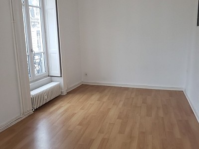 STUDIO A LOUER - LYON 2EME ARRONDISSEMENT La Bourse-Grenette - 32.75 m2 - 815€ charges comprises par mois