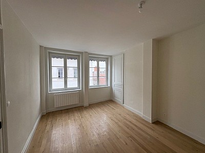 STUDIO A LOUER - LYON 2EME ARRONDISSEMENT Bellecour-a Gourjus - 31.11 m2 - 660 € charges comprises par mois