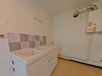 STUDIO A LOUER - LYON 2EME ARRONDISSEMENT Sainte-Blandine-Casimir Perier - 37.59 m2 - 640�&euro; charges comprises par mois