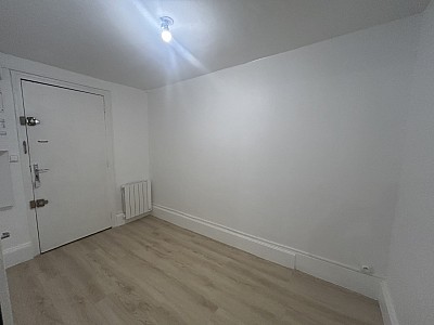 STUDIO A LOUER - LYON 2EME ARRONDISSEMENT Carnot-Charite - 43.96 m2 - 840�&euro; charges comprises par mois
