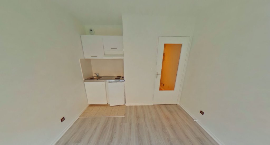 STUDIO A LOUER - LYON 2EME ARRONDISSEMENT Carnot-Charite - 21.47 m2 - 540�&euro; charges comprises par mois