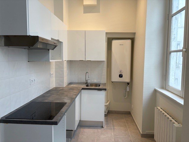 STUDIO A LOUER - LYON 2EME ARRONDISSEMENT Bellecour-a Gourjus - 39.11 m2 - 765�&euro; charges comprises par mois