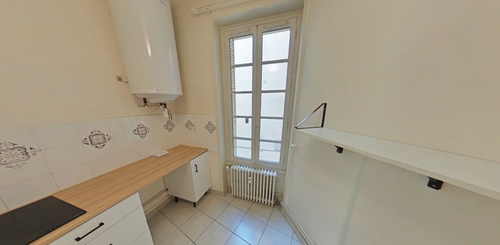 STUDIO A LOUER - LYON 2EME ARRONDISSEMENT Bellecour-a Gourjus - 40.53 m2 - 899�&euro; charges comprises par mois