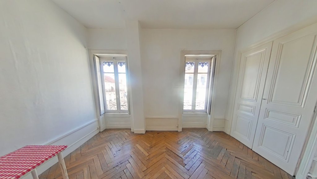 STUDIO A LOUER - LYON 2EME ARRONDISSEMENT Bellecour-Sala - 41.08 m2 - 850 &euro; charges comprises par mois