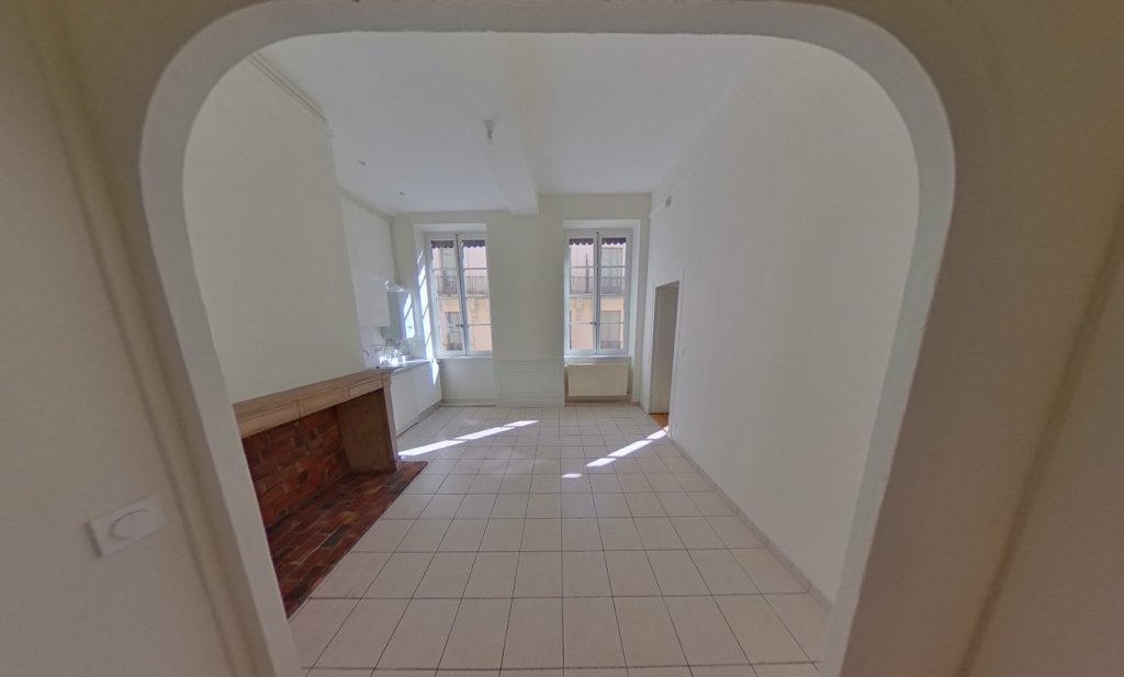 STUDIO A LOUER - LYON 2EME ARRONDISSEMENT Merciere-Grolee - 37.78 m2 - 790 &euro; charges comprises par mois