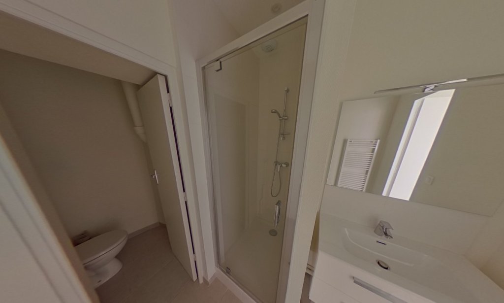 STUDIO A LOUER - LYON 2EME ARRONDISSEMENT Merciere-Grolee - 37.78 m2 - 790 &euro; charges comprises par mois