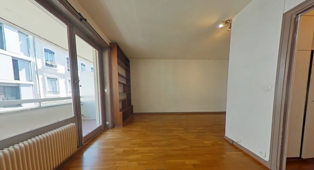 STUDIO A LOUER - LYON 2EME ARRONDISSEMENT Vaubecour-Mairie - 32.92 m2 - 765 &euro; charges comprises par mois