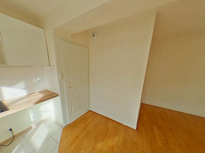 STUDIO A LOUER - LYON 2EME ARRONDISSEMENT Bellecour-Sala - 23.4 m2 - 608 € charges comprises par mois