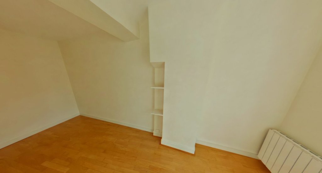 STUDIO A LOUER - LYON 2EME ARRONDISSEMENT Bellecour-Sala - 23.4 m2 - 608 &euro; charges comprises par mois