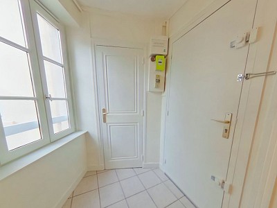 STUDIO A LOUER - LYON 2EME ARRONDISSEMENT Bellecour-Sala - 23.4 m2 - 608 € charges comprises par mois