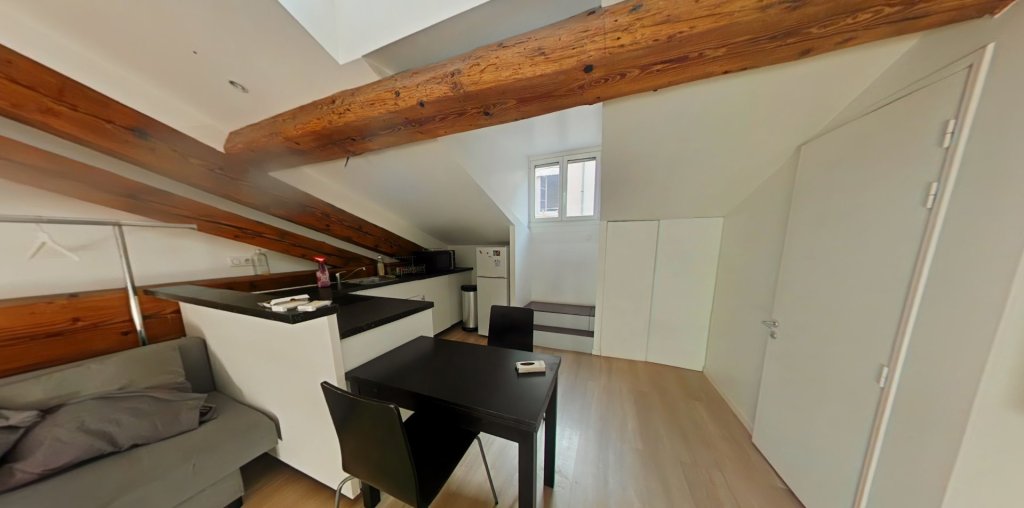 STUDIO A LOUER - LYON 2EME ARRONDISSEMENT Bellecour-Sala - 25.53 m2 - 536 &euro; charges comprises par mois