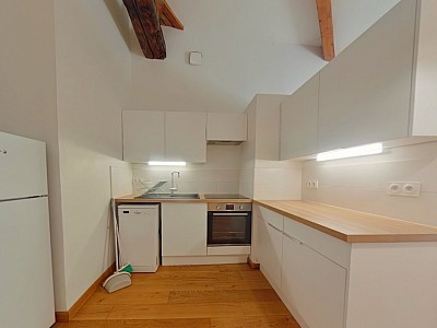 STUDIO A LOUER - LYON 2EME ARRONDISSEMENT Gailleton-A. Comte - 43.77 m2 - 1 051 € charges comprises par mois