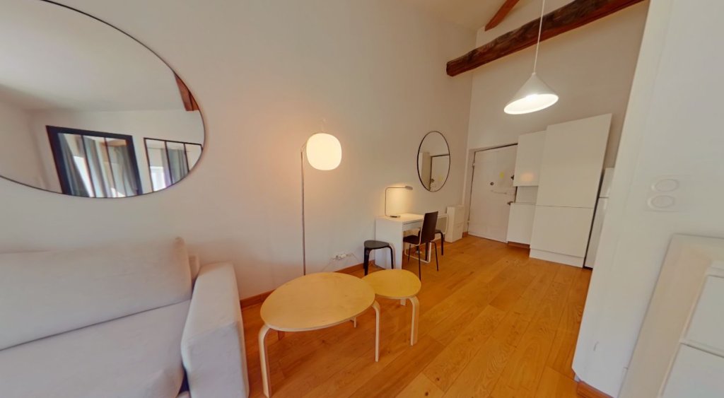STUDIO A LOUER - LYON 2EME ARRONDISSEMENT Gailleton-A. Comte - 43.77 m2 - 1 051 &euro; charges comprises par mois
