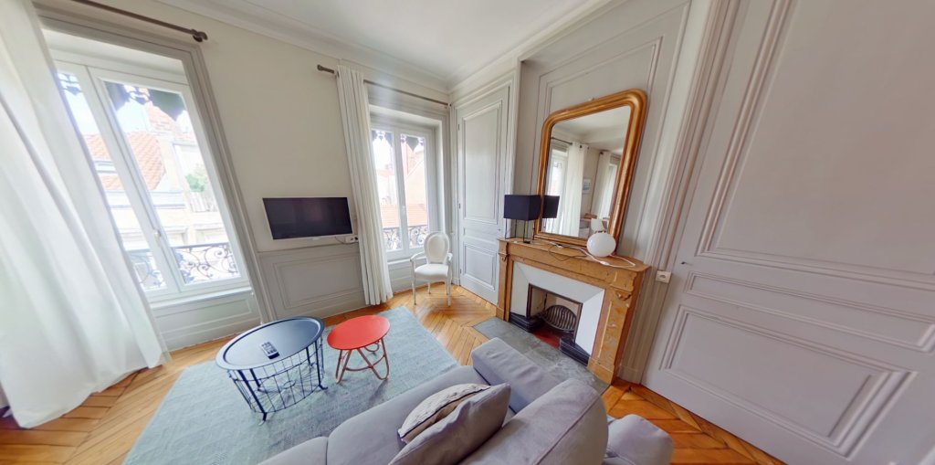 STUDIO A LOUER - LYON 2EME ARRONDISSEMENT La Bourse-Grenette - 37.79 m2 - 798 &euro; charges comprises par mois