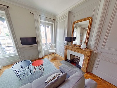 STUDIO A LOUER - LYON 2EME ARRONDISSEMENT La Bourse-Grenette - 37.79 m2 - 798 &euro; charges comprises par mois