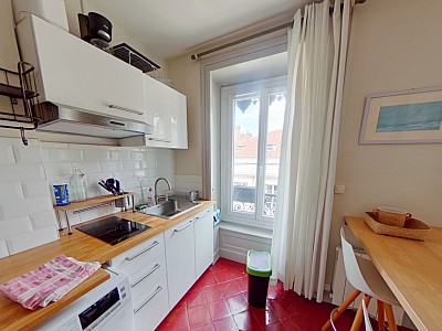 STUDIO A LOUER - LYON 2EME ARRONDISSEMENT La Bourse-Grenette - 37.79 m2 - 798 &euro; charges comprises par mois