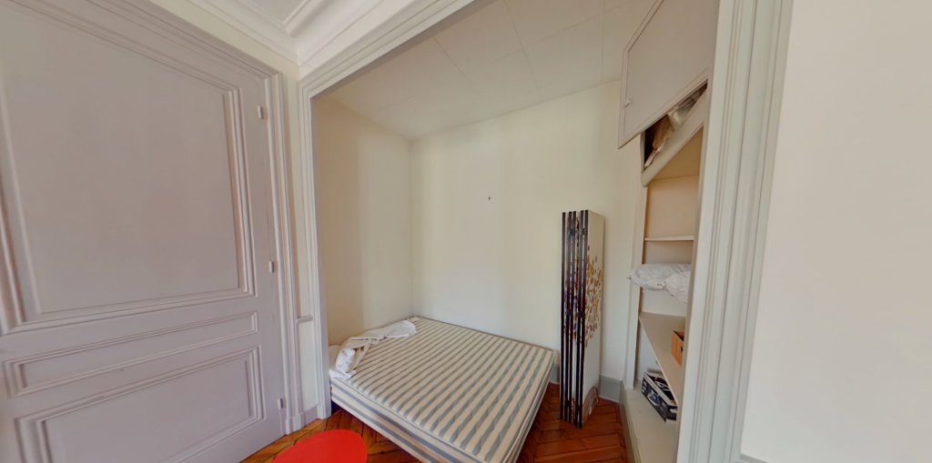 STUDIO A LOUER - LYON 2EME ARRONDISSEMENT La Bourse-Grenette - 37.79 m2 - 798 &euro; charges comprises par mois