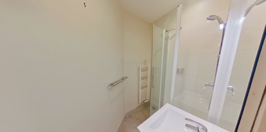 STUDIO A LOUER - LYON 2EME ARRONDISSEMENT La Bourse-Grenette - 37.79 m2 - 798 &euro; charges comprises par mois