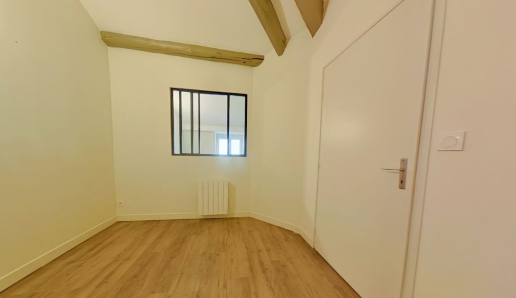 STUDIO A LOUER - LYON 2EME ARRONDISSEMENT Bellecour-Sala - 38.95 m2 - 790 &euro; charges comprises par mois