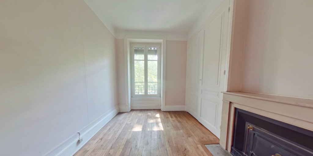 STUDIO A LOUER - LYON 2EME ARRONDISSEMENT Rambaud-Seguin - 42.81 m2 - 760 &euro; charges comprises par mois