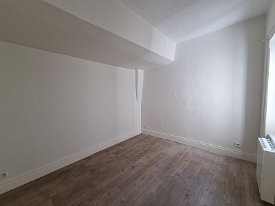 STUDIO A LOUER - LYON 2EME ARRONDISSEMENT Gailleton-A. Comte - 22.13 m2 - 555 € charges comprises par mois