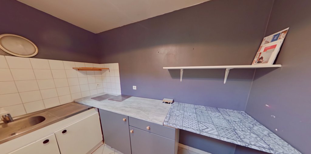 STUDIO A LOUER - LYON 2EME ARRONDISSEMENT Merciere-Grolee - 30.02 m2 - 590 &euro; charges comprises par mois