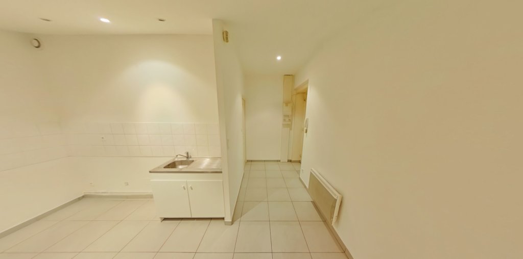 STUDIO A LOUER - LYON 2EME ARRONDISSEMENT - 29.54 m2 - 627,25 &euro; charges comprises par mois