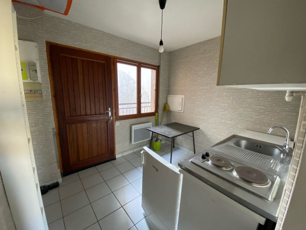 STUDIO A LOUER - LYON 2EME ARRONDISSEMENT Carnot-Charite - 25.17 m2 - 600 &euro; charges comprises par mois