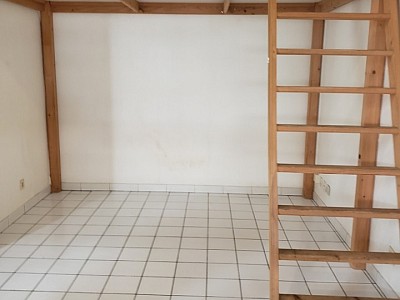 STUDIO A LOUER - LYON 3EME ARRONDISSEMENT Saxe-Vileroy - 25.13 m2 - 560€ charges comprises par mois