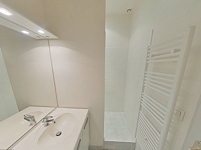STUDIO A LOUER - LYON 3EME ARRONDISSEMENT Jussieu - 23.72 m2 - 544,89€ charges comprises par mois