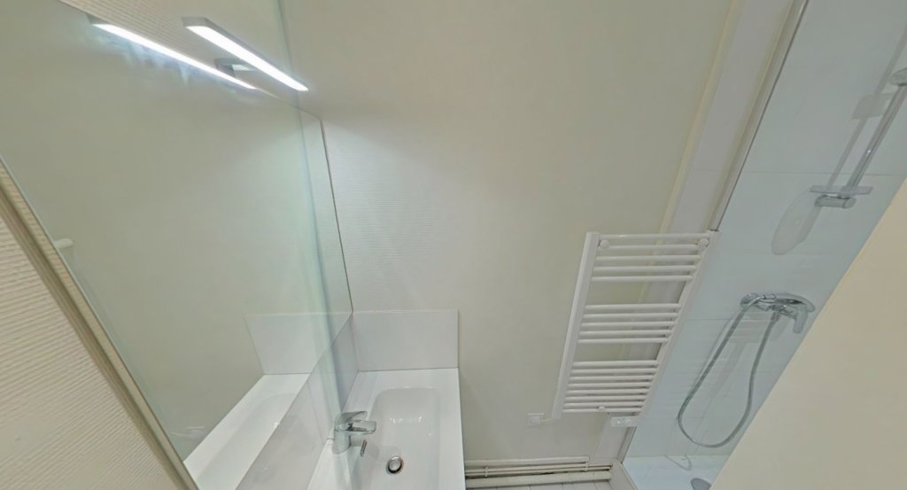 STUDIO A LOUER - LYON 3EME ARRONDISSEMENT - 38.94 m2 - 800�&euro; charges comprises par mois