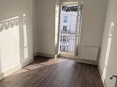 APPARTEMENT T2 A LOUER - LYON 3EME ARRONDISSEMENT Saint-Amour - 35.97 m2 - 780 € charges comprises par mois