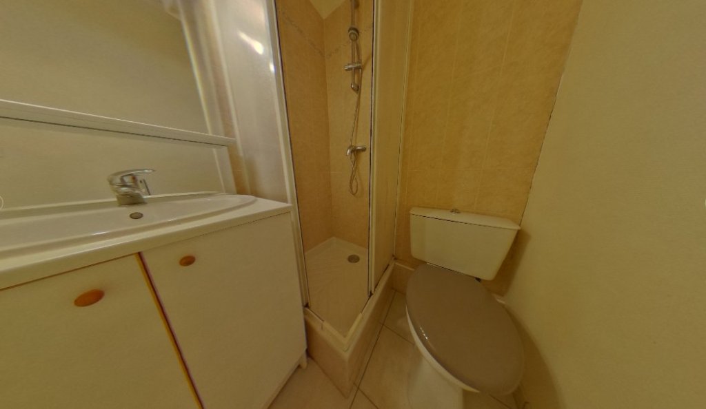 STUDIO A LOUER - LYON 3EME ARRONDISSEMENT Moncey - 27.35 m2 - 540 &euro; charges comprises par mois