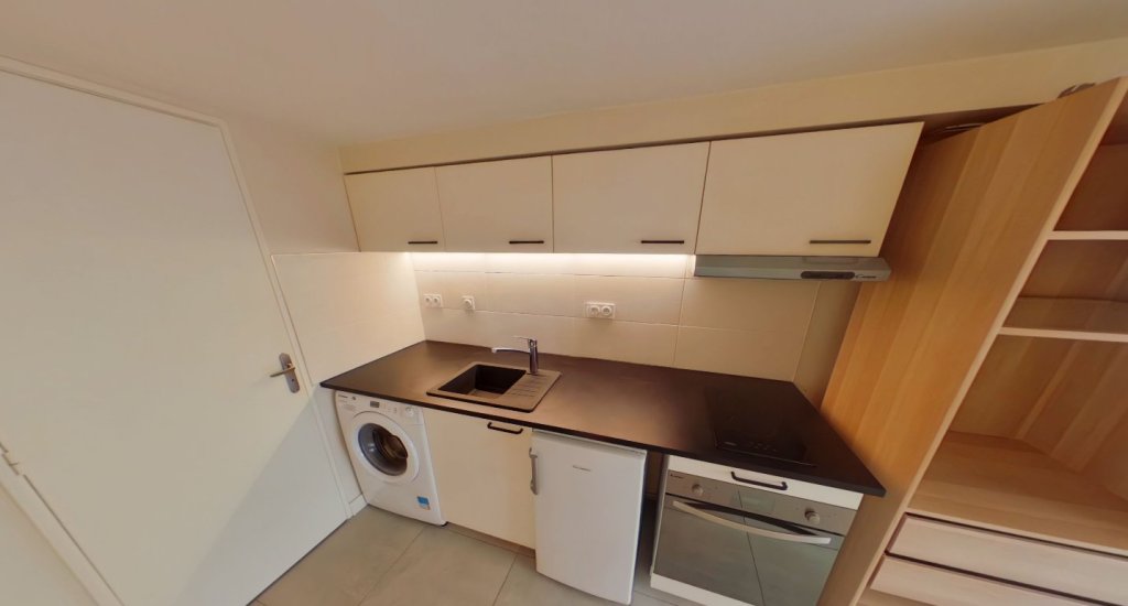 STUDIO A LOUER - LYON 3EME ARRONDISSEMENT Bonnel-Servient - 17.32 m2 - 540 &euro; charges comprises par mois