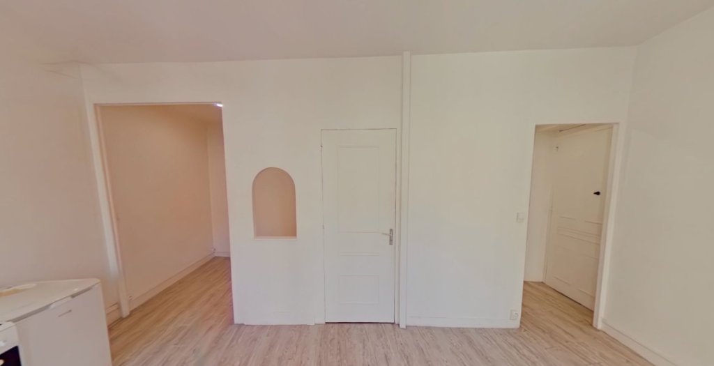 STUDIO A LOUER - LYON 3EME ARRONDISSEMENT Paul Bert-Maisons Neuves - 29.79 m2 - 595 &euro; charges comprises par mois