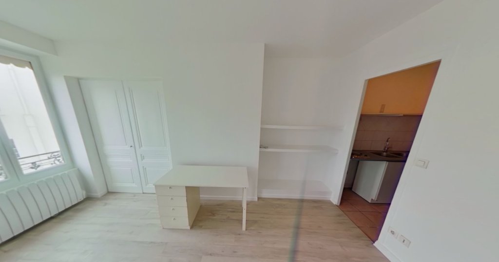 STUDIO A LOUER - LYON 3EME ARRONDISSEMENT Saxe-Vileroy - 22.86 m2 - 540 &euro; charges comprises par mois
