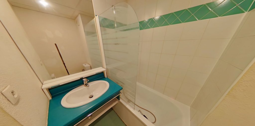 STUDIO A LOUER - LYON 3EME ARRONDISSEMENT Mutualite-Liberte - 18.54 m2 - 460 &euro; charges comprises par mois
