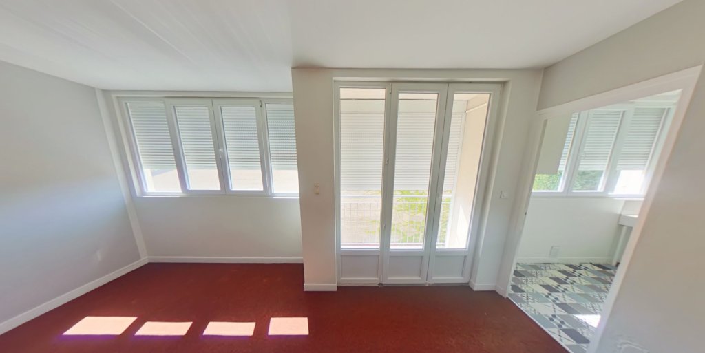 STUDIO A LOUER - LYON 3EME ARRONDISSEMENT Monchat-Bonnand - 26.52 m2 - 573 &euro; charges comprises par mois